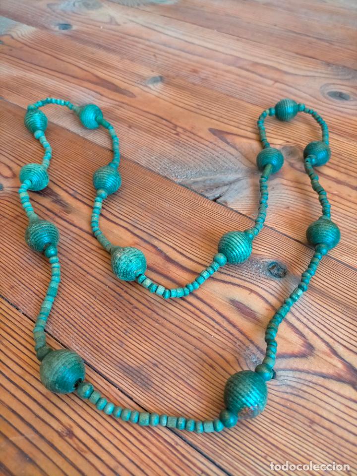 Joyeria: Collar de madera con borlas bolas vintage y perlitas de madera - Foto 7
