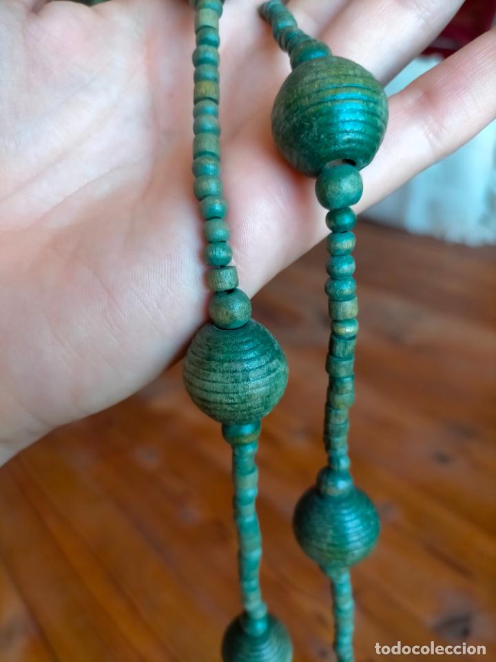 Joyeria: Collar de madera con borlas bolas vintage y perlitas de madera - Foto 8