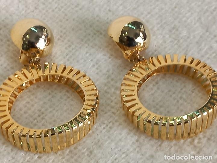 Joyeria: PENDIENTES-LARGOS (ARILLA DENTADA-CALADA) dorada - Foto 1