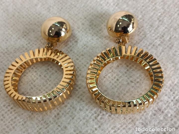 Joyeria: PENDIENTES-LARGOS (ARILLA DENTADA-CALADA) dorada - Foto 6
