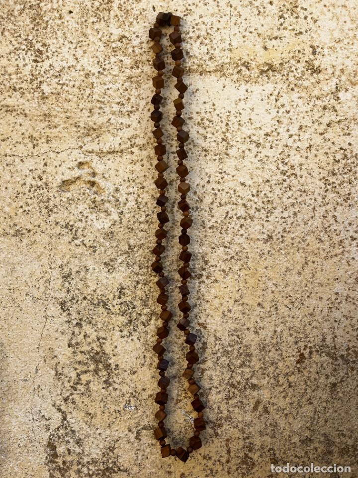 Joyeria: Collar con cuentas de madera de forma cuadrada. Vintage. - Foto 2