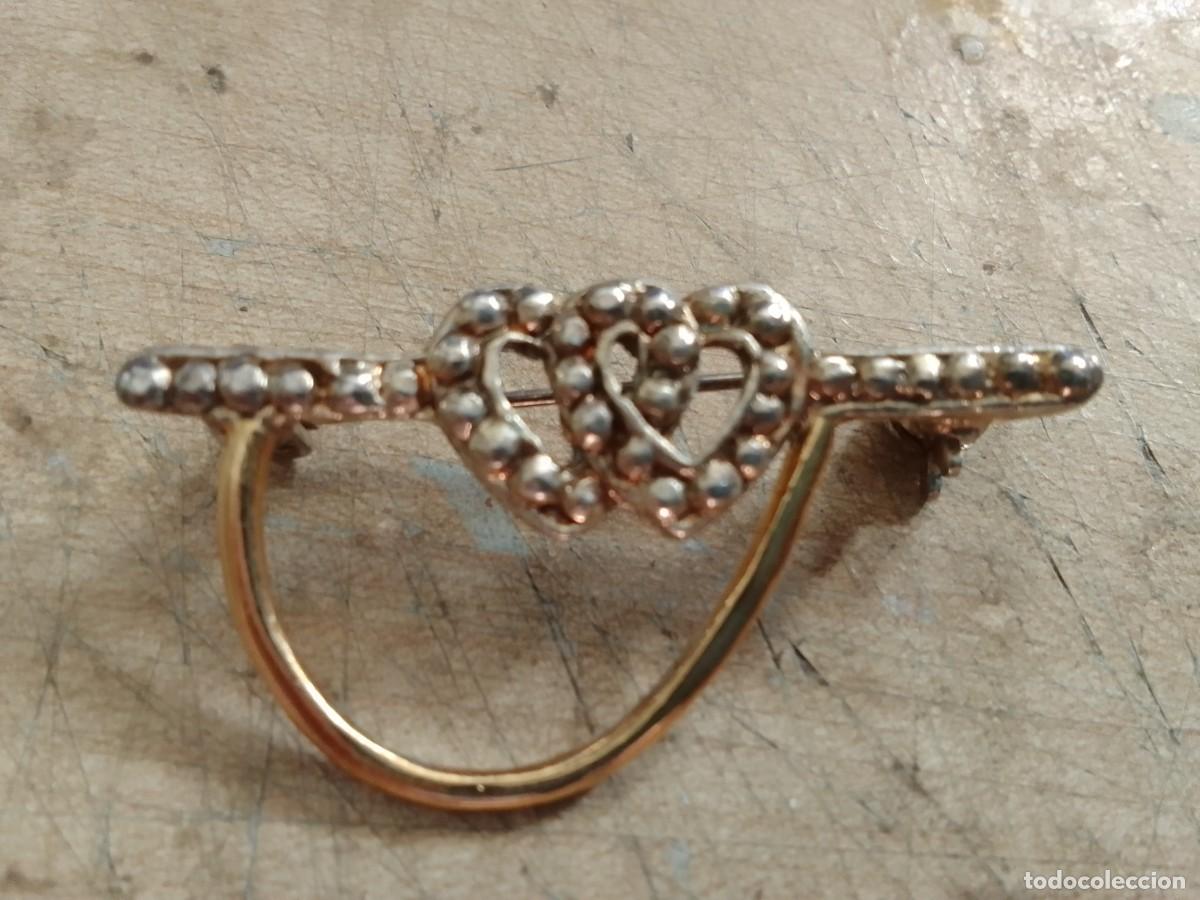 Joyeria: broche de corazones entrelazados - Foto 1