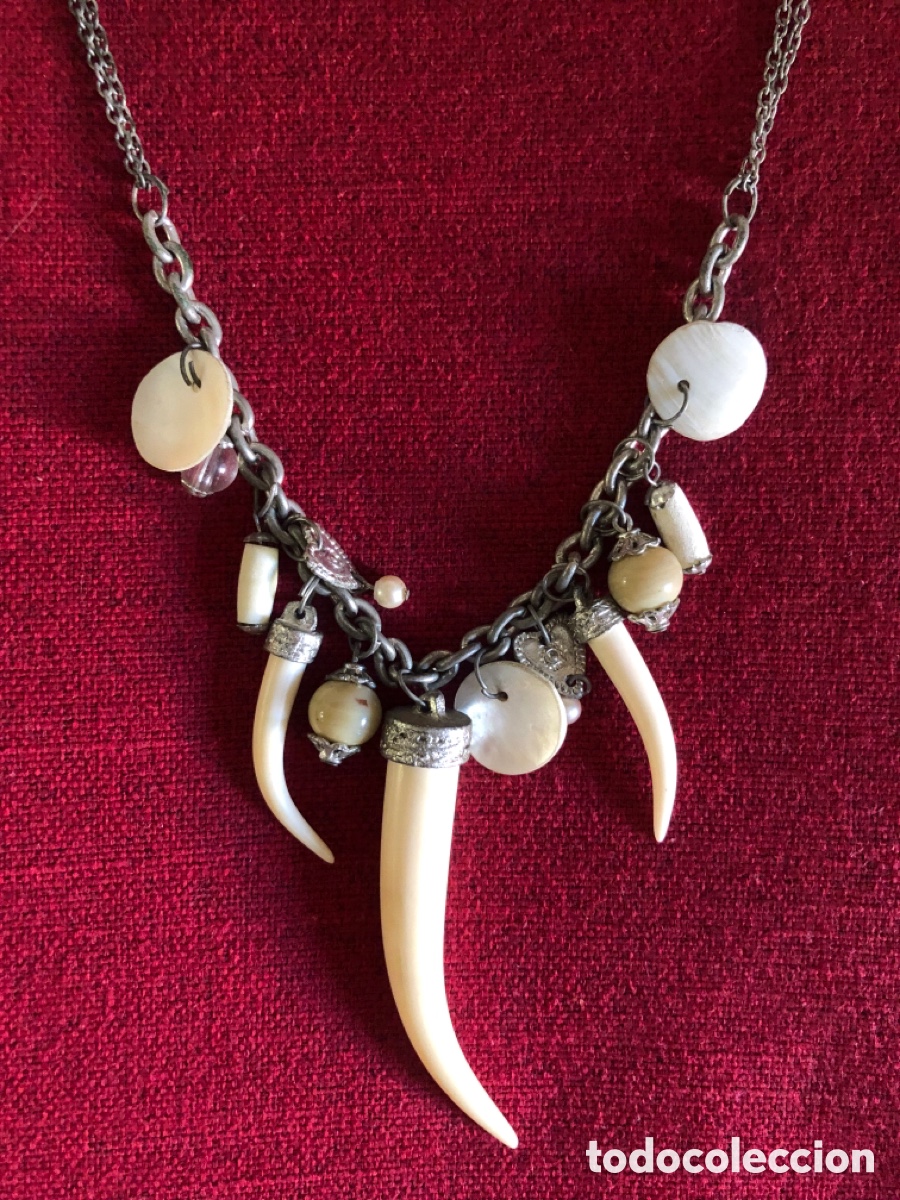 Joalharia: Collar vintage bisuter&iacute;a a&ntilde;os 60 con colmillos de pasta y piezas de n&aacute;car