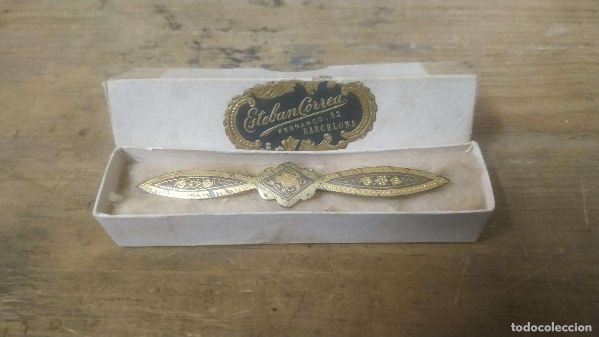 Schmuck: Broche de bronce modernista - Esteban Correa