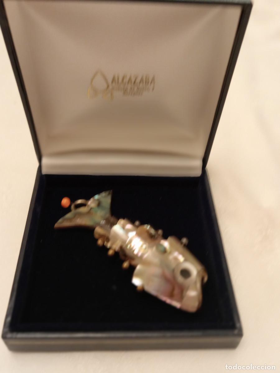 Joyeria: COLGANTE DE FORMA DE PEZ DE NACAR, EN SU CAJA - Foto 1
