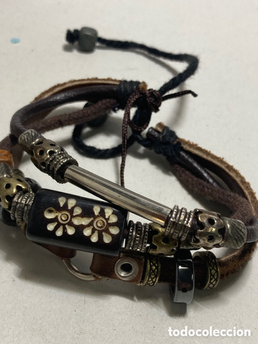 Schmuck: Pulsera de bisuter&iacute;a y cuero