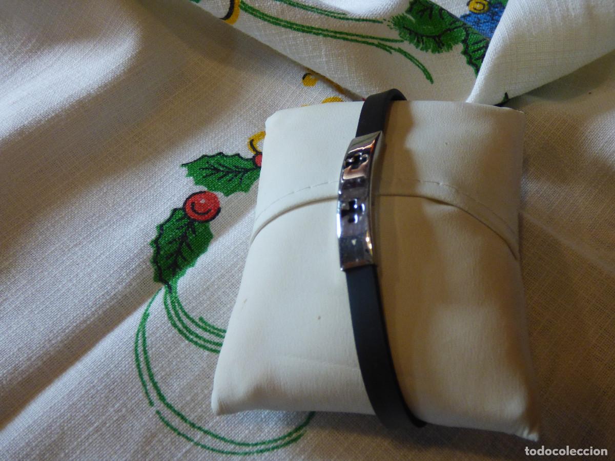 Joyeria: Pulsera, de caucho y acero - Foto 1