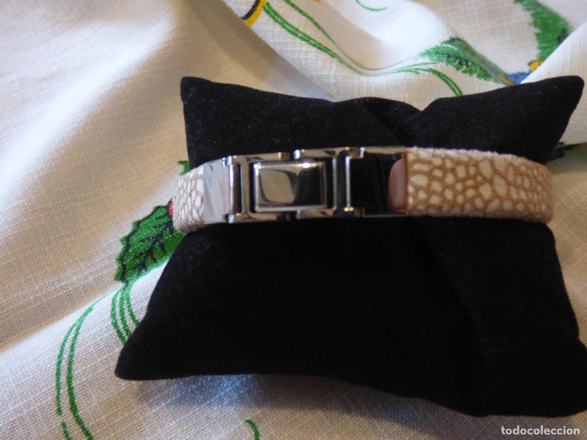 Joyeria: Pulsera de piel y acero - Foto 2