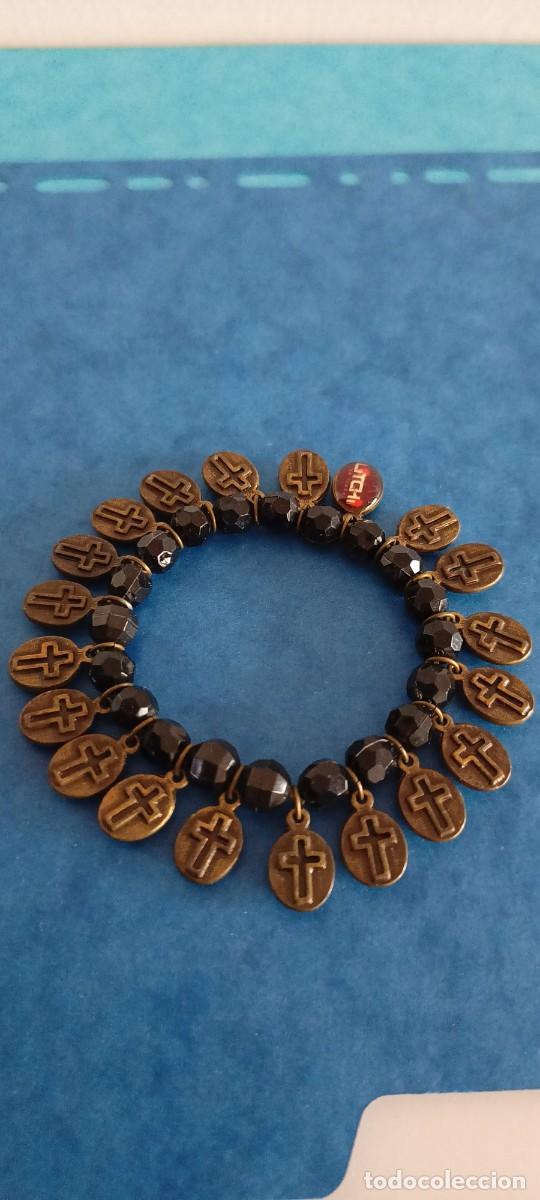 Joyeria: Pulsera el&aacute;stica - Litchi - con medallitas - - Foto 2