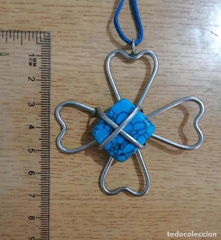 Joyeria: COLLAR, COLGANTE CON TURQUESA, FORMA TREBOL. - Foto 2