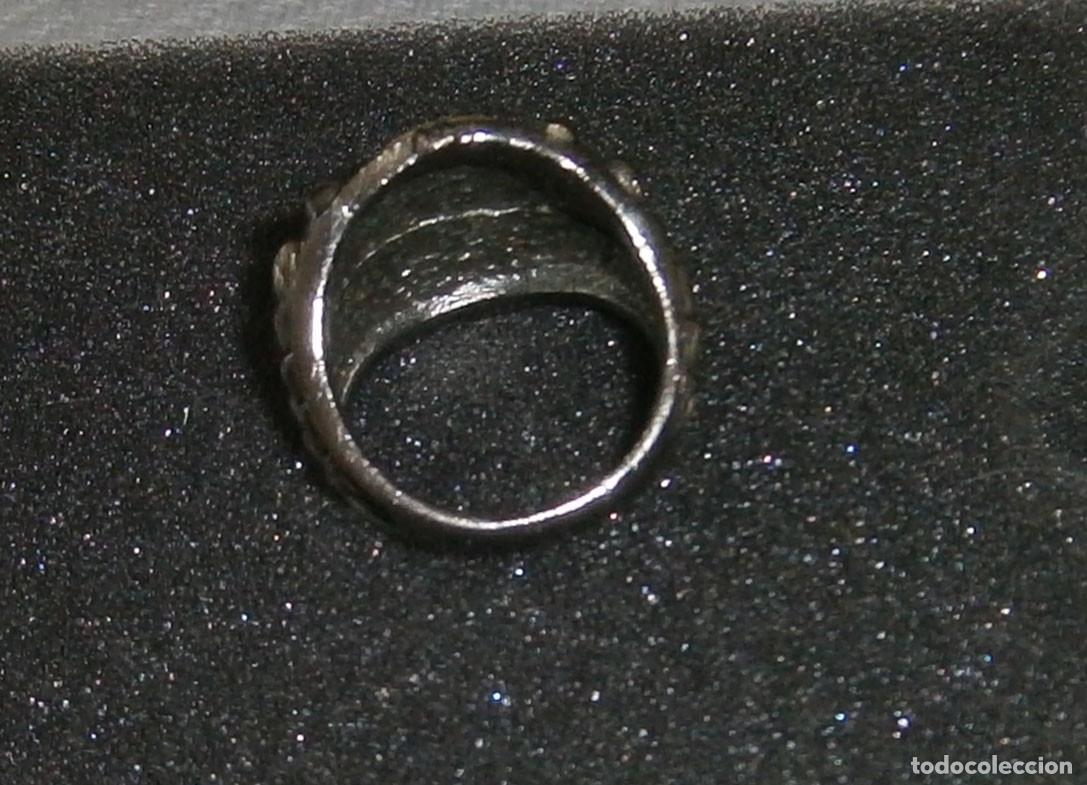 Joyeria: anillo de metal piedra amarilla - Foto 2