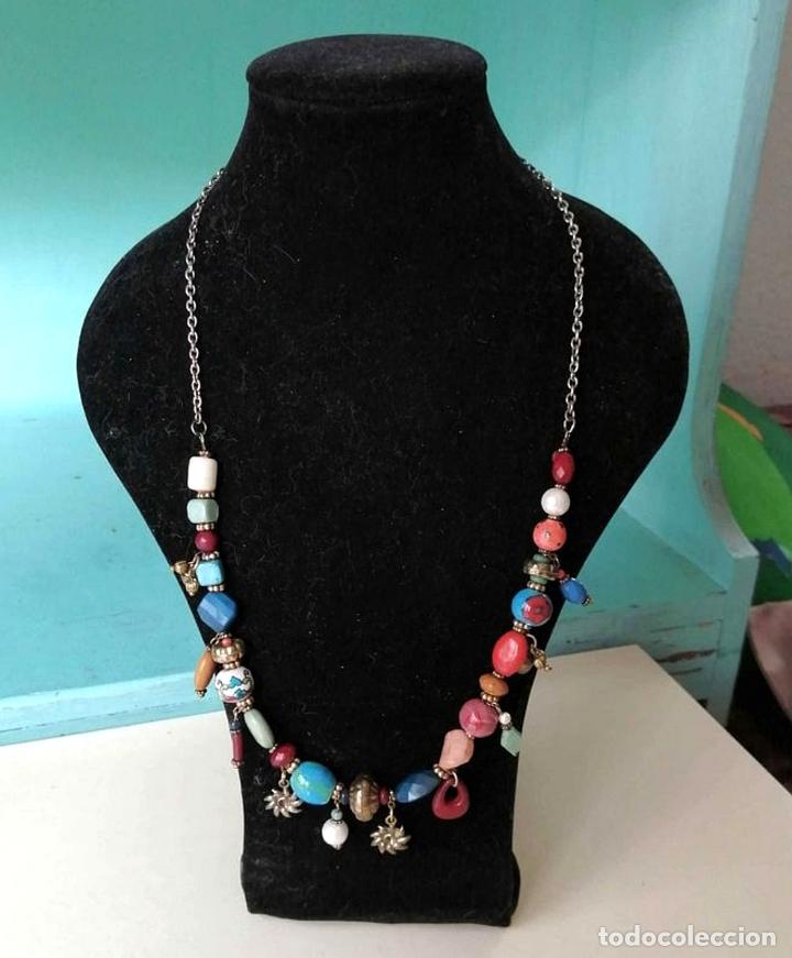 Joyeria: COLLAR CON CUENTAS DE VARIOS COLORES. - Foto 3