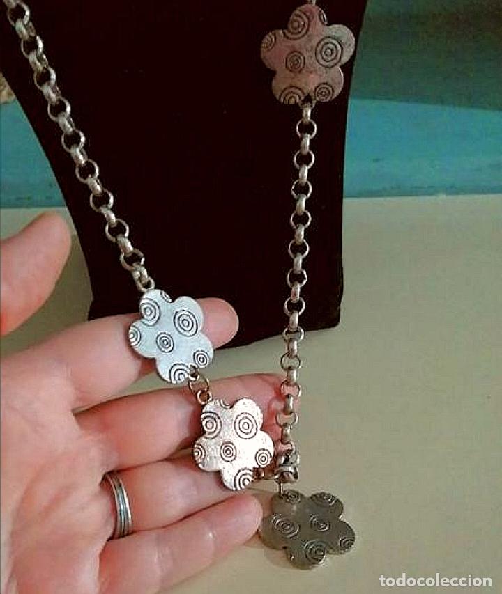Joyeria: COLLAR LARGO MET&Aacute;LICO, CADENA FLORES. - Foto 2
