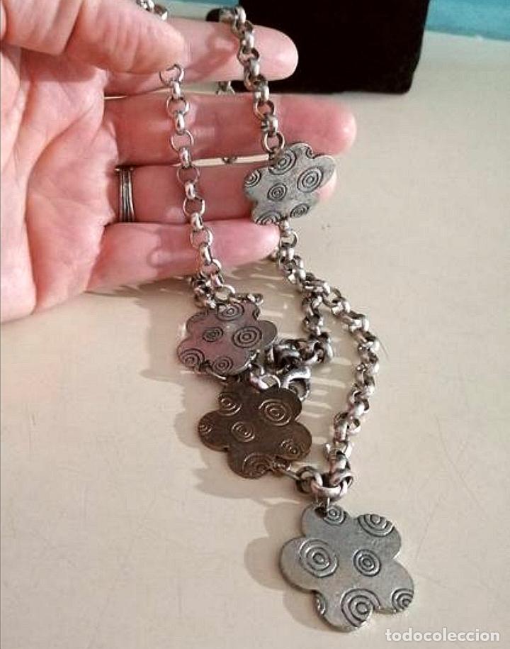 Joyeria: COLLAR LARGO MET&Aacute;LICO, CADENA FLORES. - Foto 4