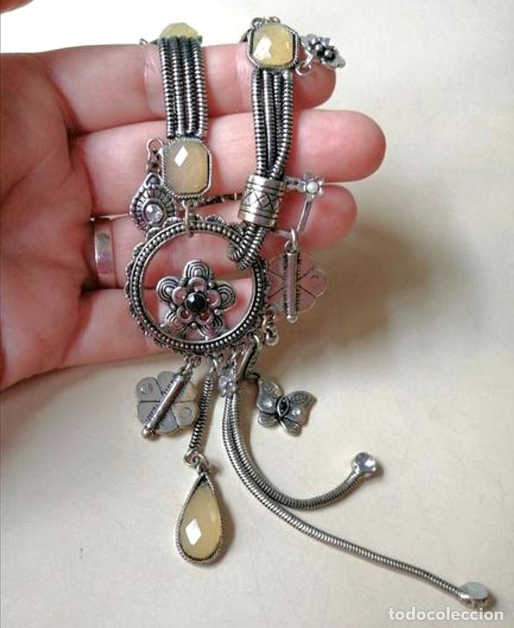 Joyeria: COLLAR CORTO PLATEADO CON COLGANTES. - Foto 1