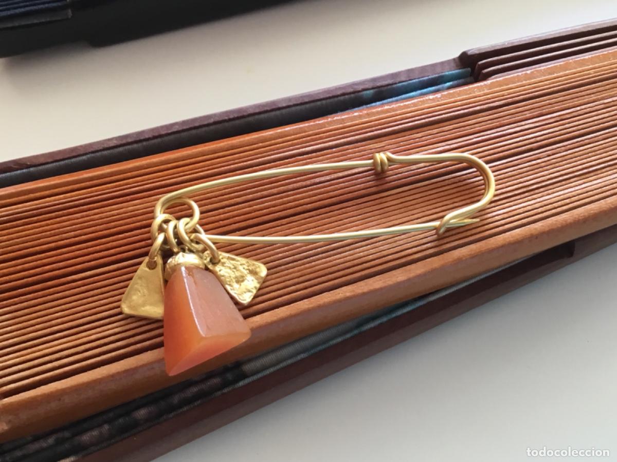 Joyeria: BROCHE AGUJON CON COLGANTE - Foto 1