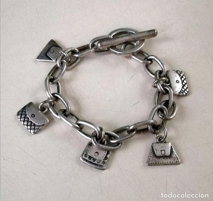 Joyeria: PULSERA METAL PLATEADA CON COLGANTES. - Foto 6