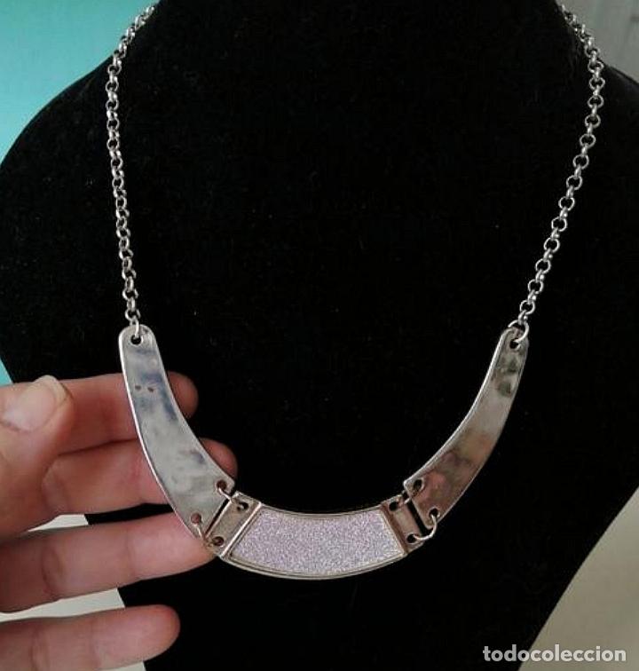 Joyeria: COLLAR CORTO PLATEADO, MET&Aacute;LICO. - Foto 4