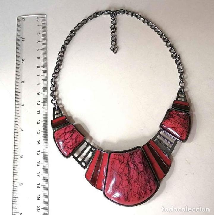 Joyeria: COLLAR CORTO, MET&Aacute;LICO Y ESMALTE ROJO. - Foto 3