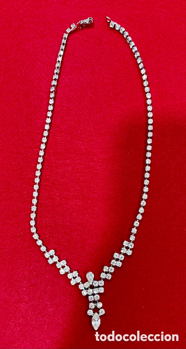 Joyeria: Bonito conjunto de gargantilla y pendientes de pedrer&iacute;a