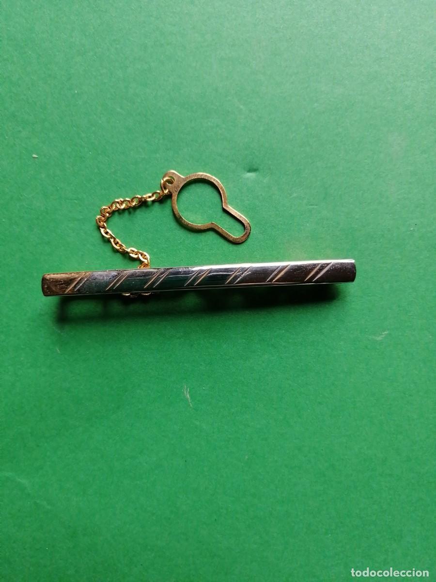 Joyeria: Pasador de corbata con cadena de seguridad - Foto 1