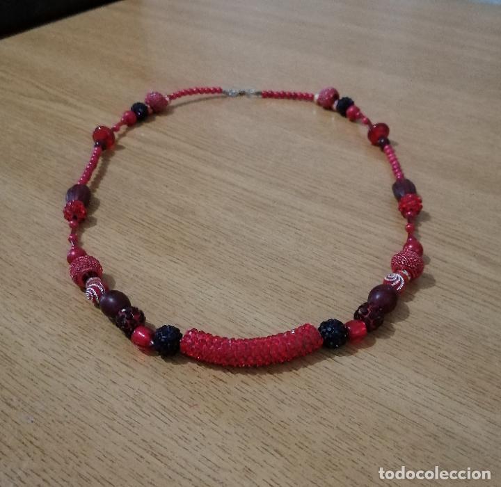 Joyeria: COLLAR ROJO, CON CRISTALES Y SEMILLAS. - Foto 2