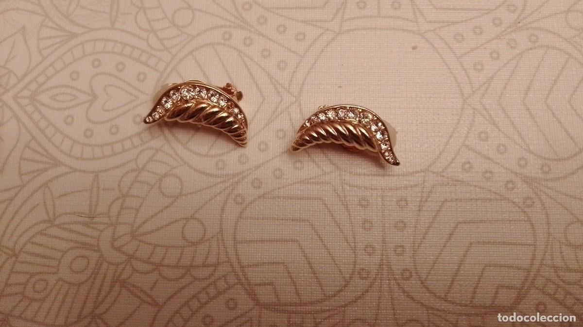 Gioielleria: Pendientes con forma de Hoja con piedras