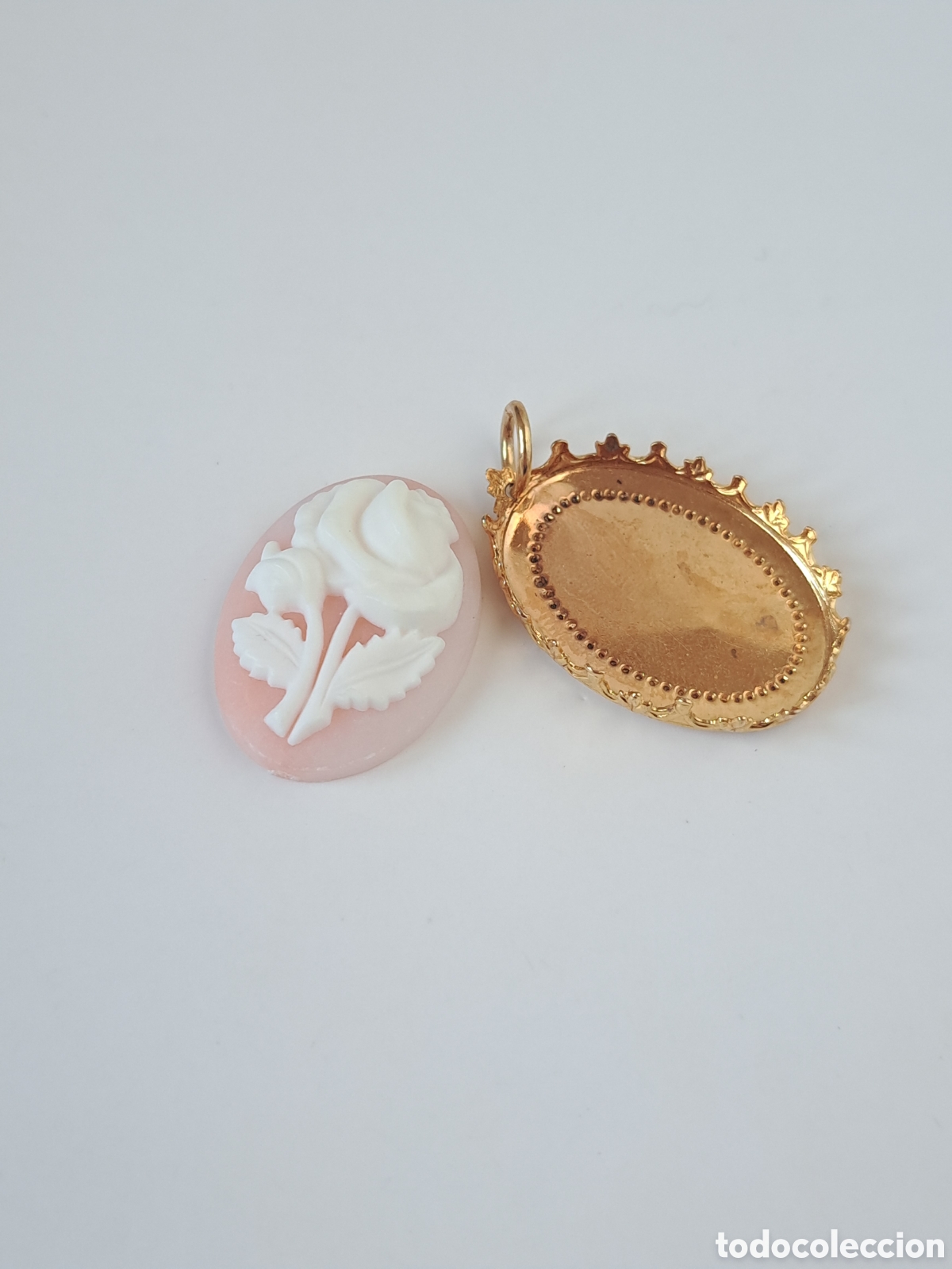 Gioielleria: ⌛1 cabuj&oacute;n con base para insertar. 25x18mm. / 1 unset rose cabochon with crown base.