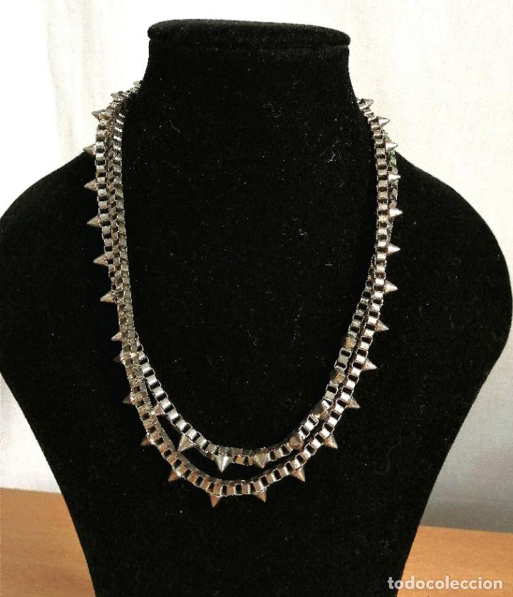 Joyeria: COLLAR LARGO PLATEADO CON PINCHOS. - Foto 2