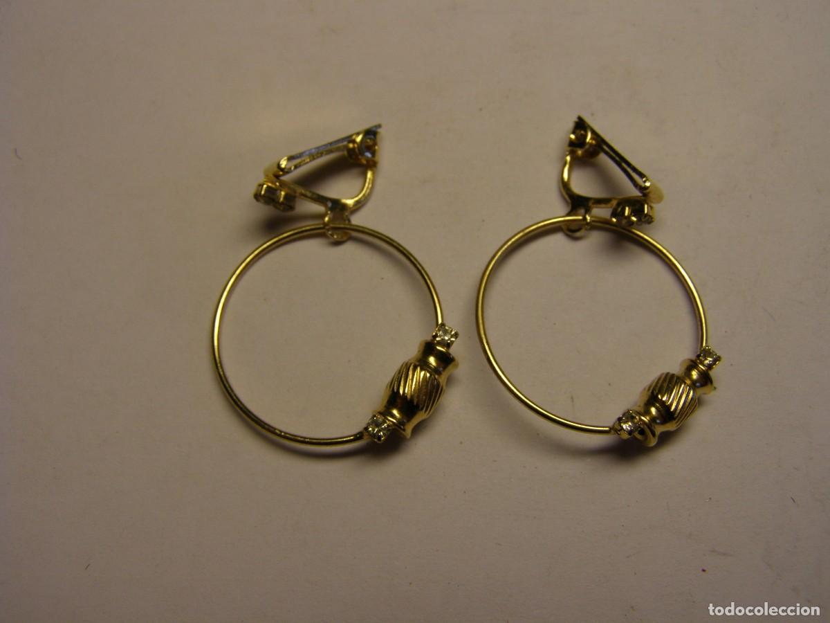 Joaillerie: Pendientes vintage de bisuter&iacute;a. Con pedrer&iacute;a. A&ntilde;os 70-80.