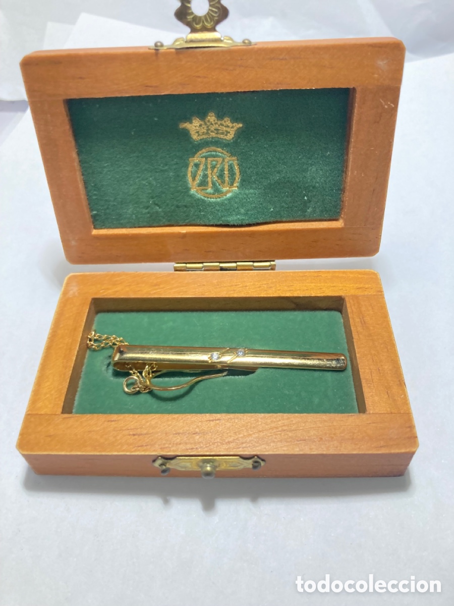 Joyeria: Pisa corbatas chapado oro en su caja