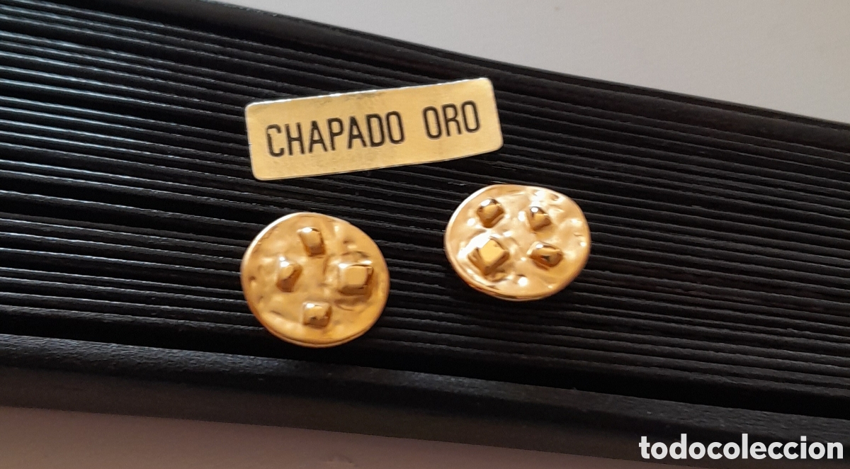 Jewelry: PENDIENTES CHAPADOS EN ORO MATIZADO. CIERRE DE PRESI&Oacute;N