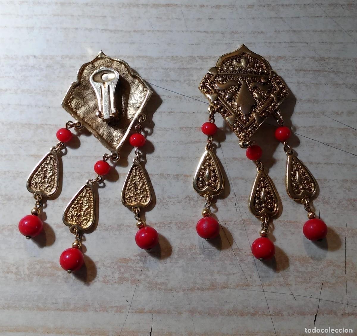 Joaillerie: Pendientes fantasia. Dorados y rojos