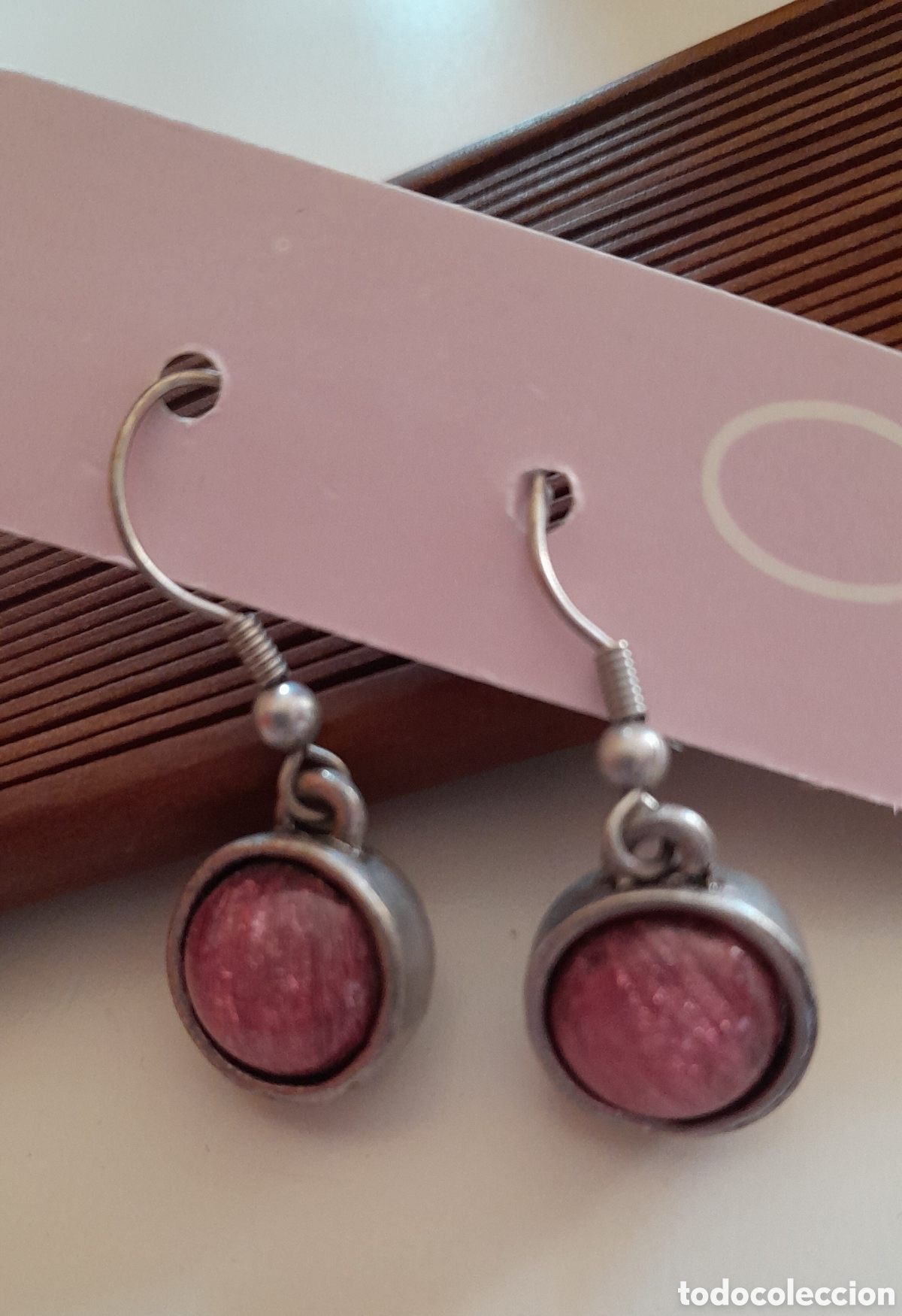Joyeria: Pendientes de metal con piedra malva - Foto 2