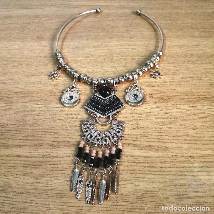 Joyeria: COLLAR DORADO CON COLGANTES. - Foto 2