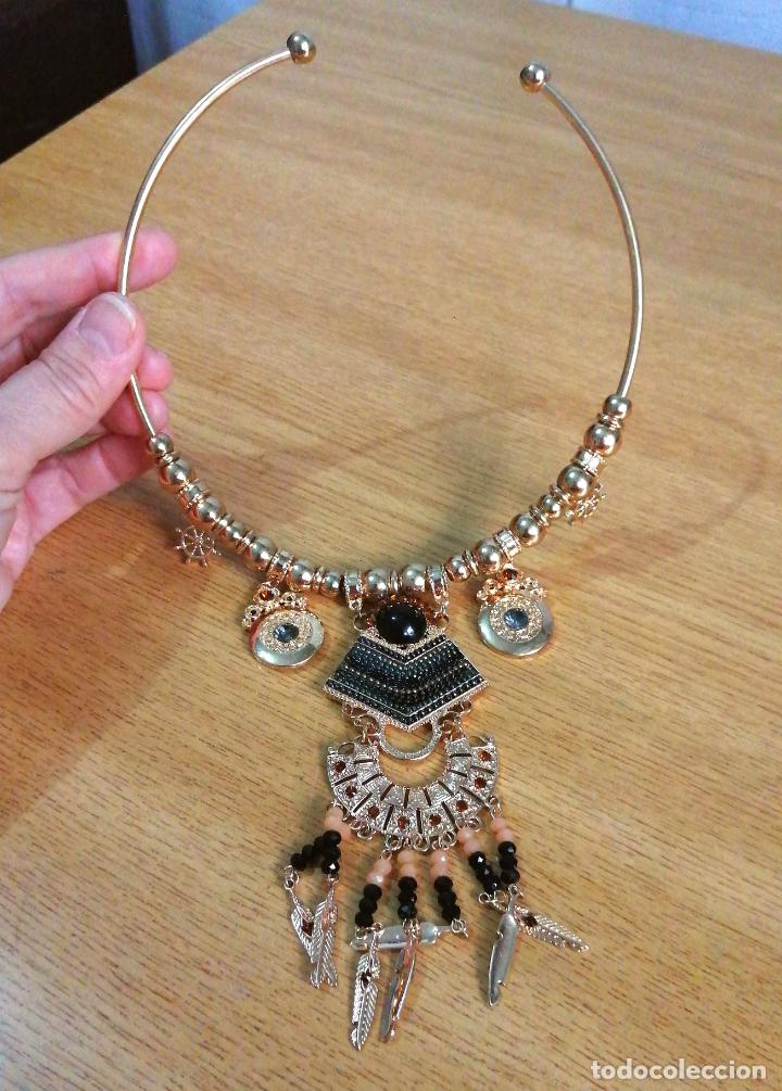 Joyeria: COLLAR DORADO CON COLGANTES. - Foto 3