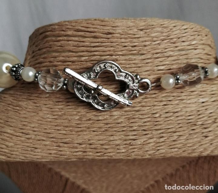Joyeria: COLLAR PERLAS SINT&Eacute;TICAS Y CRISTAL. PLATEADO. - Foto 4