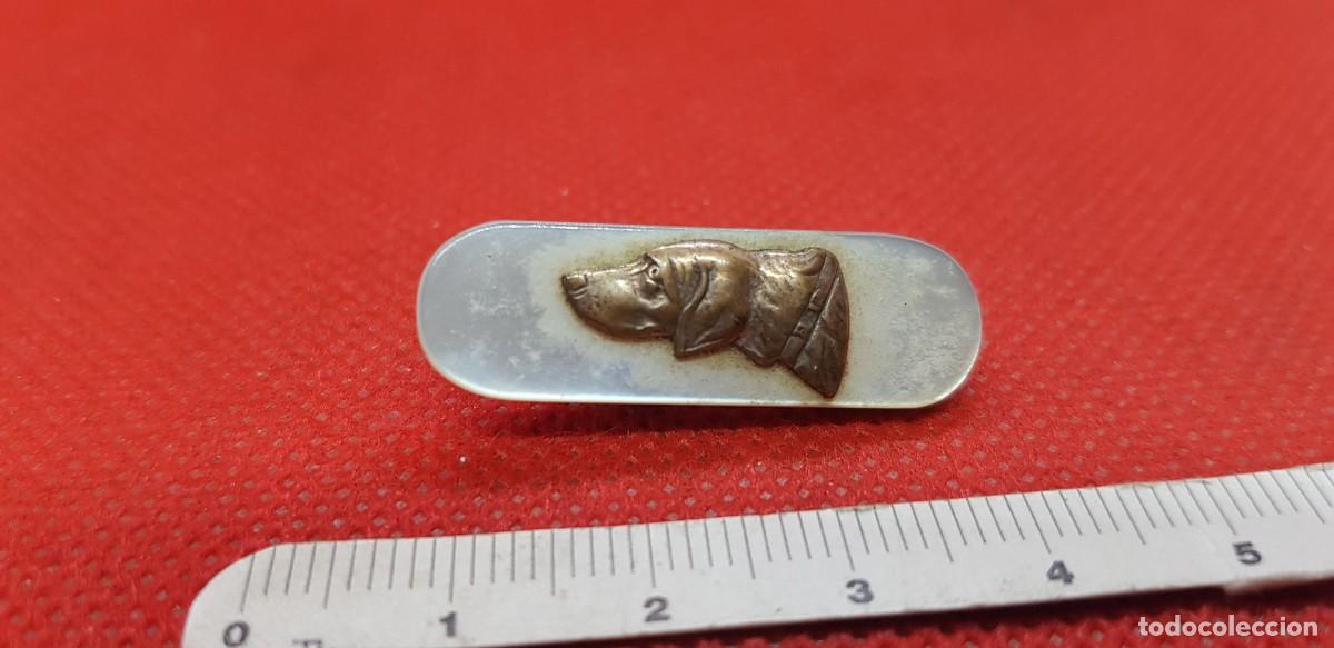 Gioielleria: Pinza sujeta pa&ntilde;uelos perro de caza n&aacute;car metal antigua pasacorbatas ??