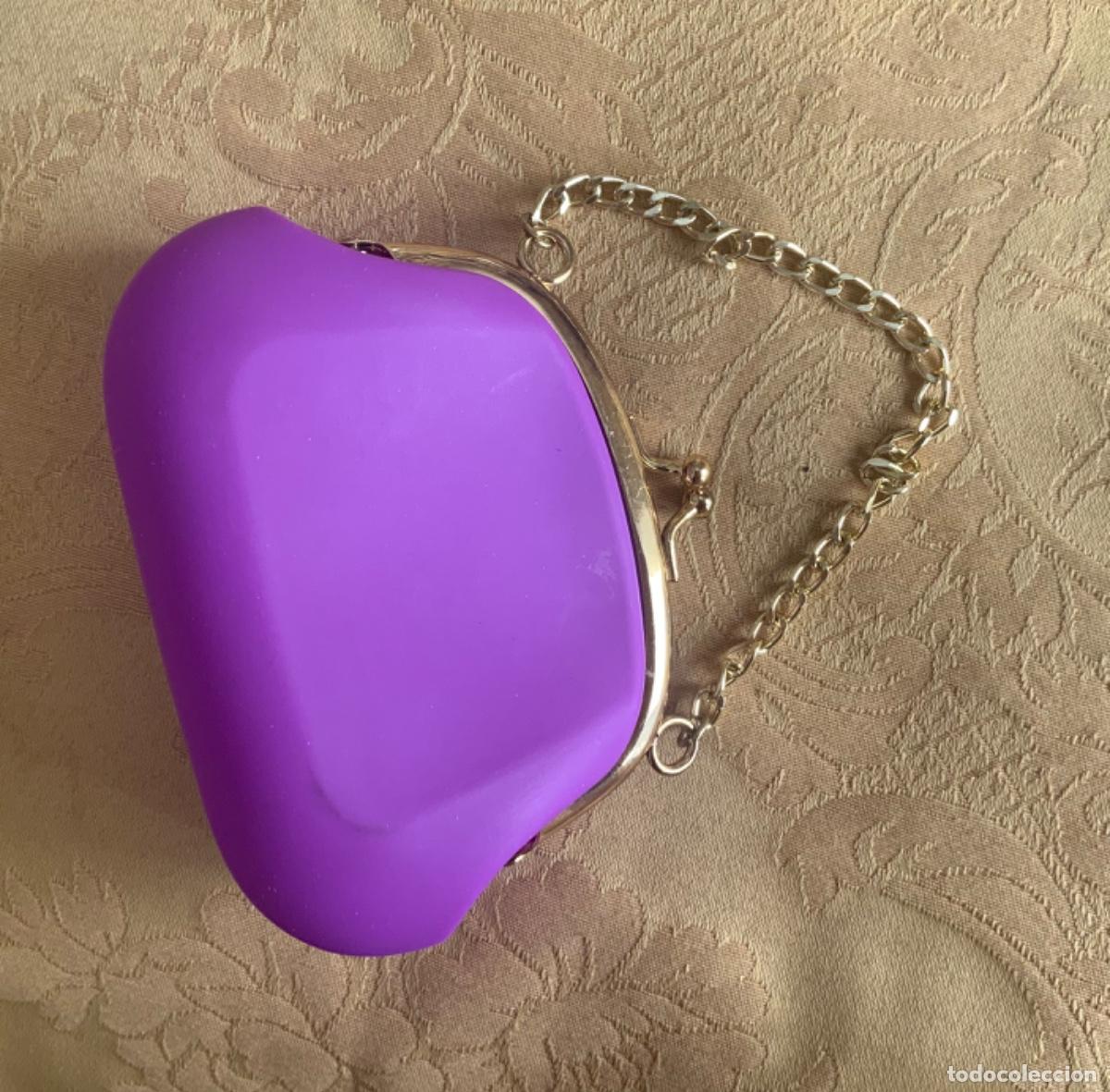 Joyeria: MONEDERO SILICONA COLOR BUGANVILLA CON CADENA - Foto 2