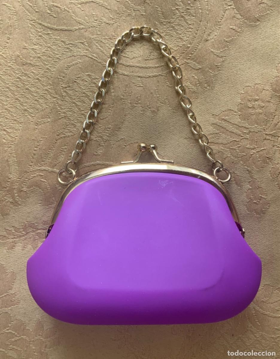 Joyeria: MONEDERO SILICONA COLOR BUGANVILLA CON CADENA - Foto 3