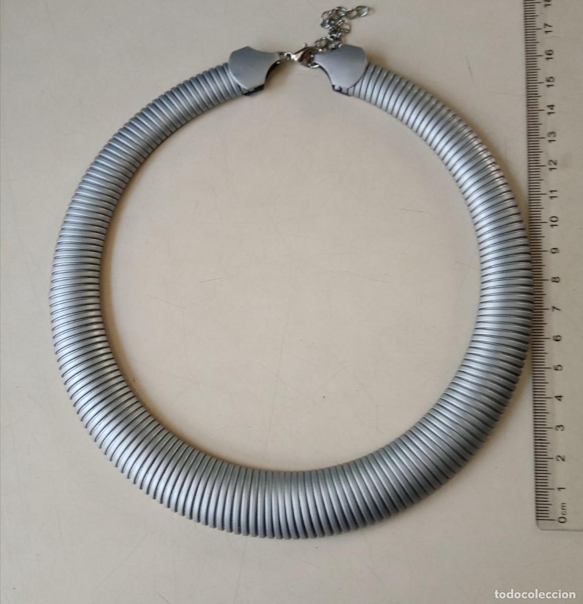 Joyeria: COLLAR PLATEADO MET&Aacute;LICO. - Foto 4