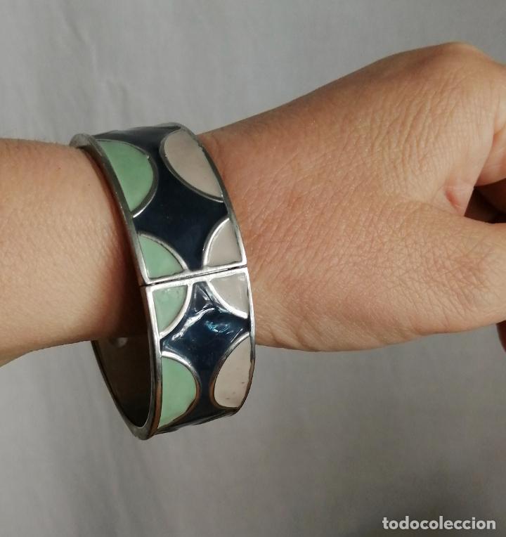 Joyeria: PULSERA, PLATEADA MET&Aacute;LICA CON ESMALTES. - Foto 4