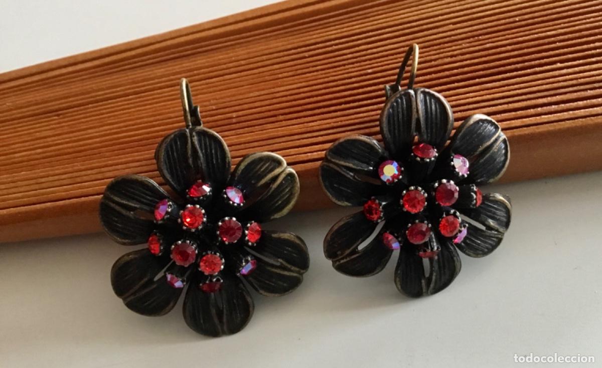 Joyeria: PENDIENTES FLORENTINOS CON CRISTAL ROJO. FLOR - Foto 1