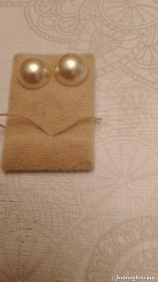 Schmuck: Pendientes Redondos de Perla