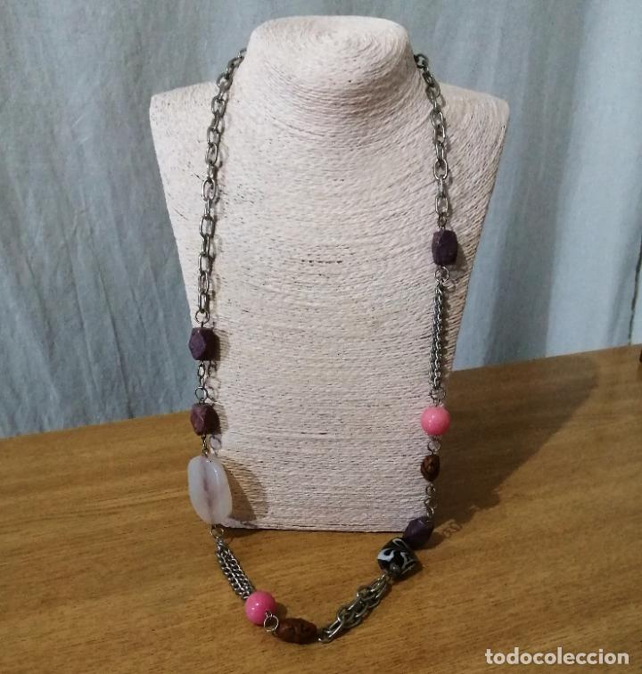 Joyeria: COLLAR LARGO, CADENA PLATEADA CON CRISTAL Y PIEDRAS. - Foto 1