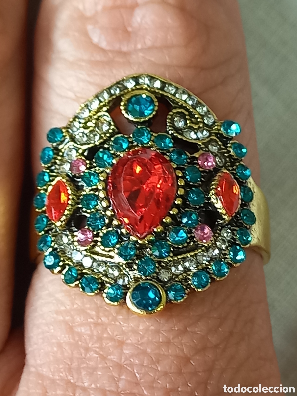 Joyeria: Bella sortija anillo estilo persa ba&ntilde;ada en oro y piedras rubis creadas. - Foto 4