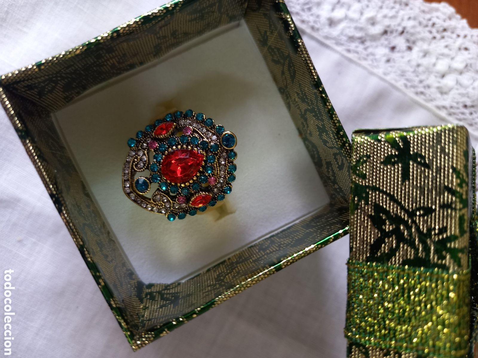 Joyeria: Bella sortija anillo estilo persa ba&ntilde;ada en oro y piedras rubis creadas. - Foto 5