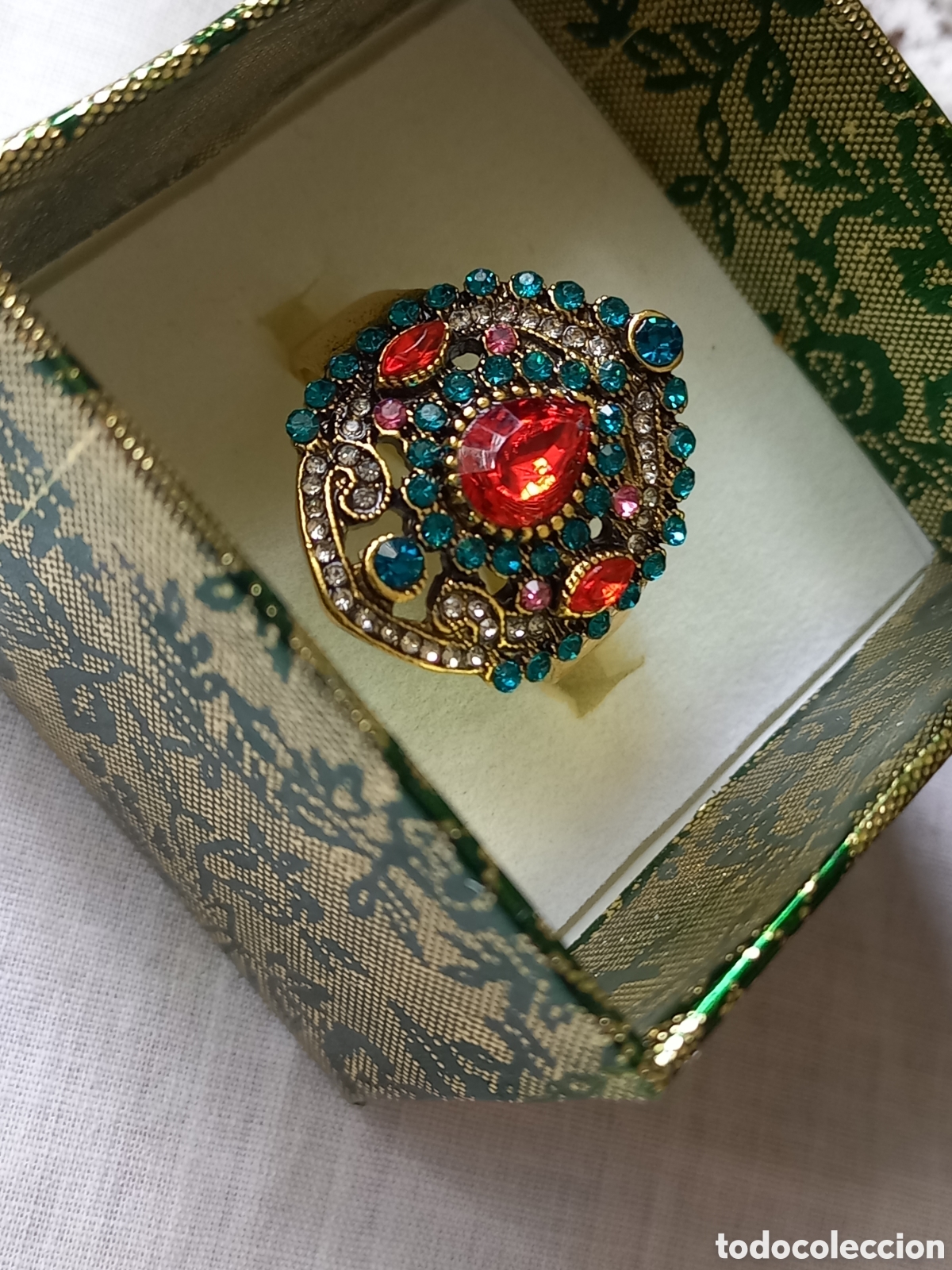 Joyeria: Bella sortija anillo estilo persa ba&ntilde;ada en oro y piedras rubis creadas. - Foto 6
