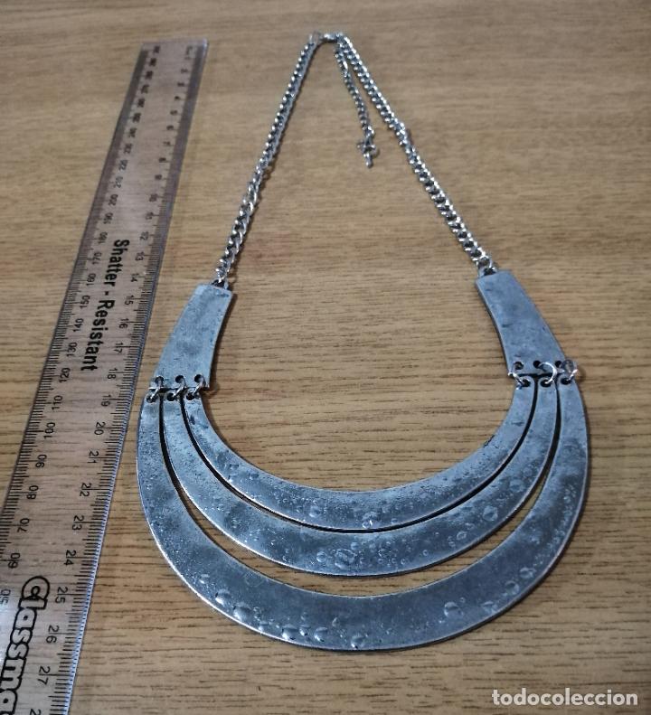 Joyeria: COLLAR PLATEADO METALICO. - Foto 2