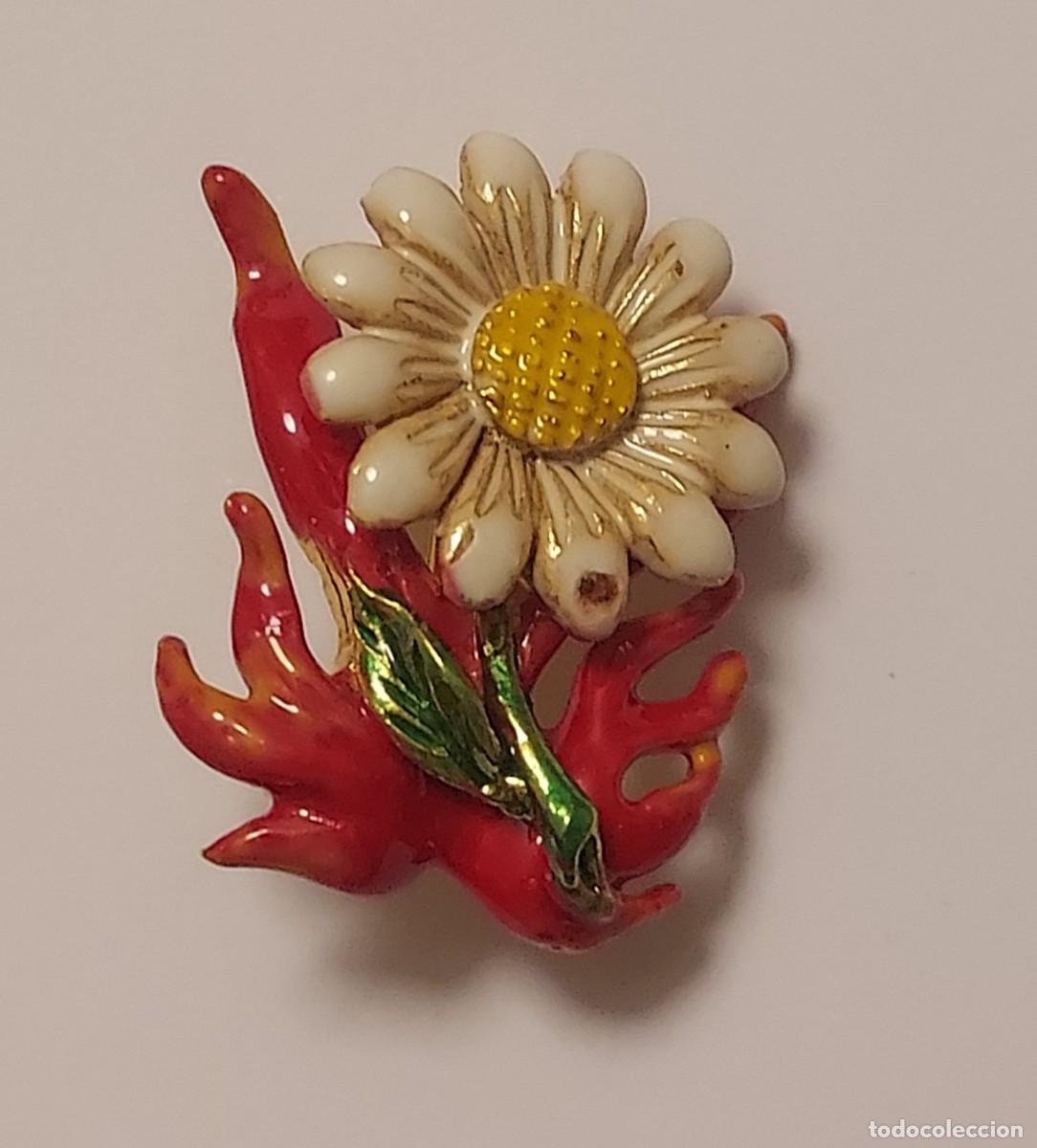 Gioielleria: PEQUE&Ntilde;O PIN - BROCHE DE METAL ESMALTE y DORADO - MARGARITA - BISUTER&Iacute;A - SELLADO - SOLAPA